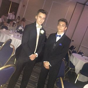 Meet your Posher, Sebastian